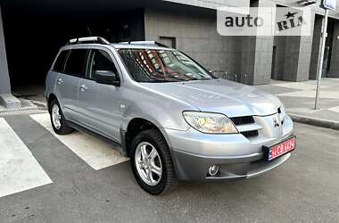 Позашляховик / Кросовер Mitsubishi Outlander 2007 в Києві