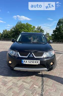 Позашляховик / Кросовер Mitsubishi Outlander 2008 в Харкові