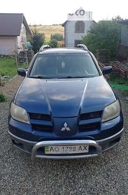 Внедорожник / Кроссовер Mitsubishi Outlander 2004 в Новом Роздоле