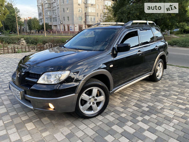 Позашляховик / Кросовер Mitsubishi Outlander 2005 в Миколаєві