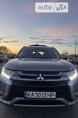 Внедорожник / Кроссовер Mitsubishi Outlander 2017 в Тетиеве