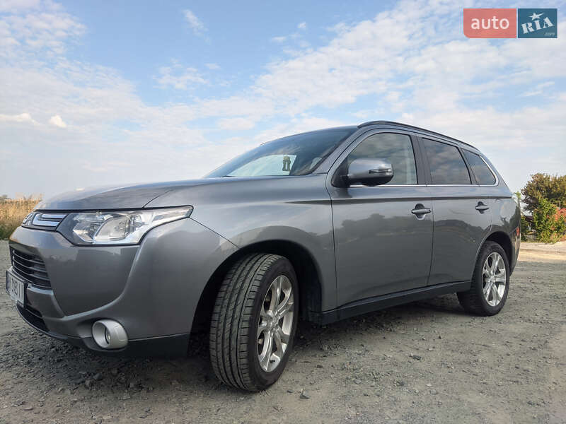 Позашляховик / Кросовер Mitsubishi Outlander 2012 в Рівному фото 10 Позашляховик / Кросовер Mitsubishi Outlander 2012 в Рівному