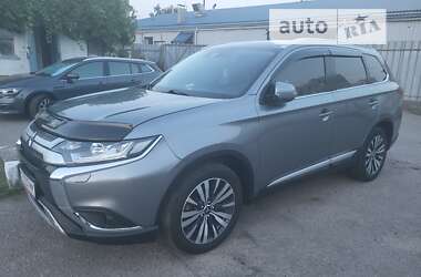 Внедорожник / Кроссовер Mitsubishi Outlander 2019 в Белой Церкви