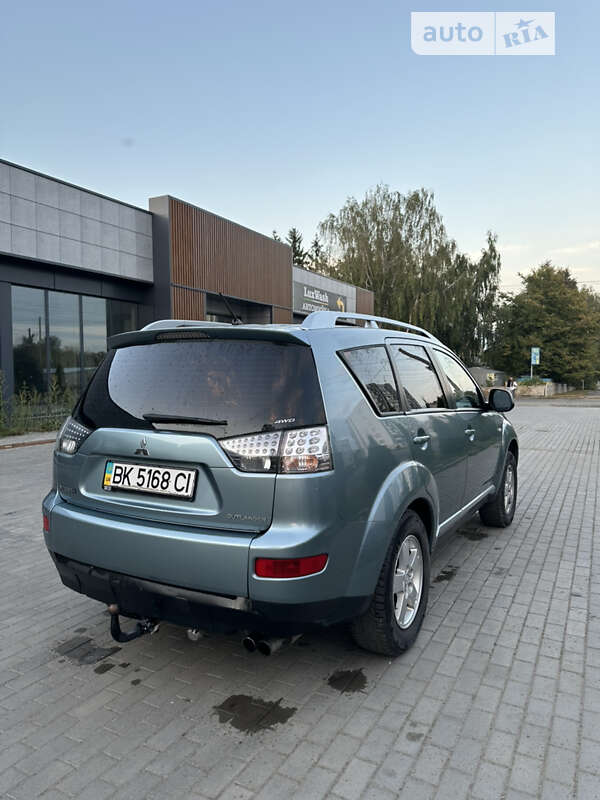 Внедорожник / Кроссовер Mitsubishi Outlander 2008 в Березному фото 6 Внедорожник / Кроссовер Mitsubishi Outlander 2008 в Березному