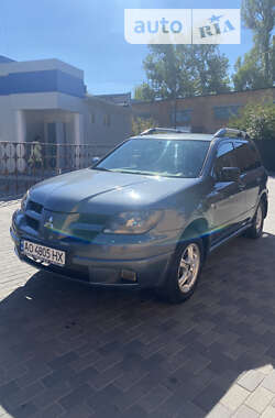 Внедорожник / Кроссовер Mitsubishi Outlander 2004 в Лубнах