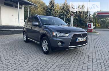 Внедорожник / Кроссовер Mitsubishi Outlander 2010 в 