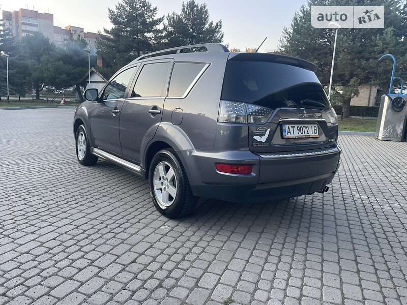 Внедорожник / Кроссовер Mitsubishi Outlander 2010 в Ивано-Франковске