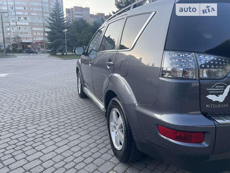 Внедорожник / Кроссовер Mitsubishi Outlander 2010 в Ивано-Франковске