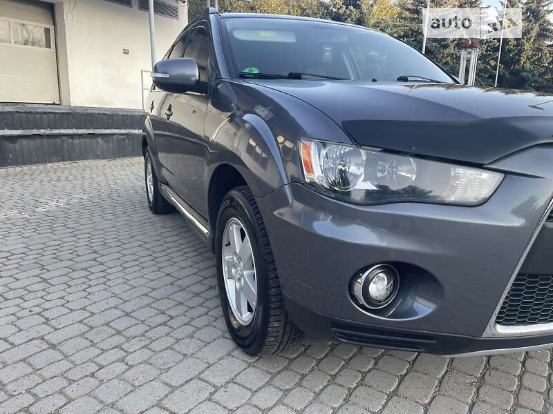 Внедорожник / Кроссовер Mitsubishi Outlander 2010 в Ивано-Франковске