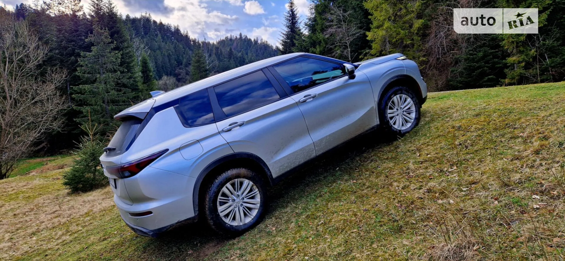 2021 Mitsubishi Outlander - мініатюра 5
