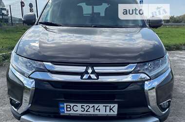 Позашляховик / Кросовер Mitsubishi Outlander 2018 в Ходореві