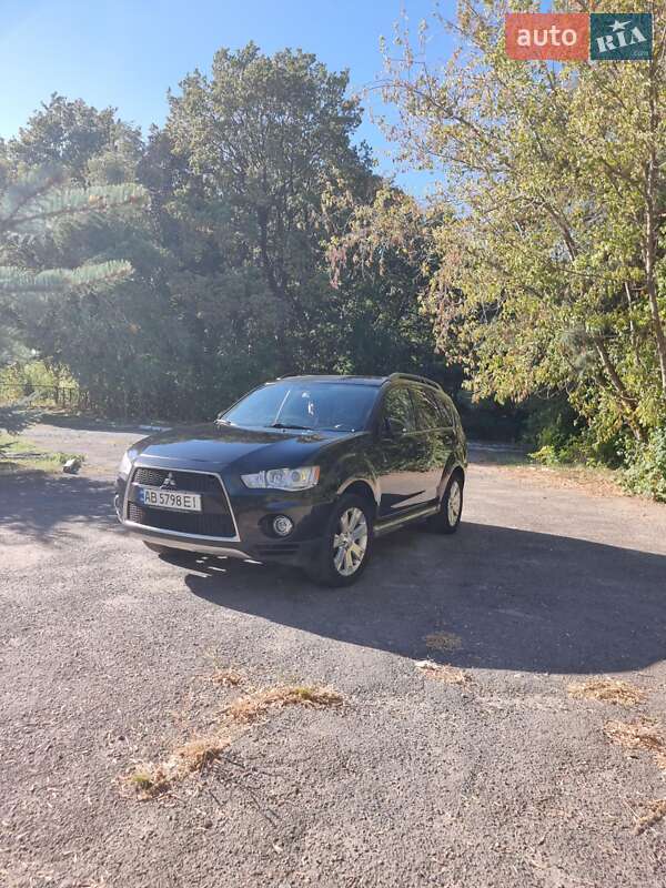 Mitsubishi Outlander 2012