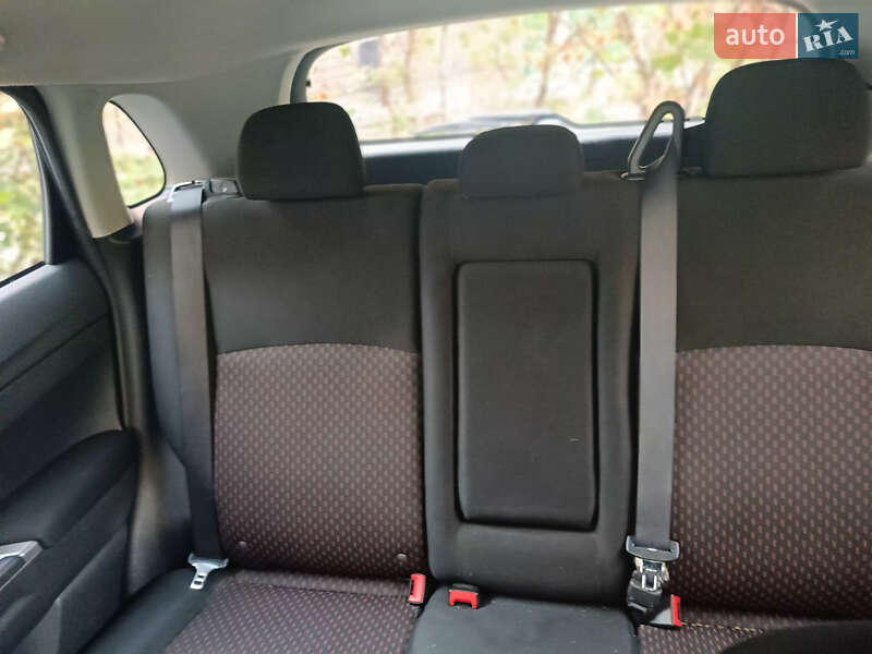 Позашляховик / Кросовер Mitsubishi Outlander 2018 в Києві