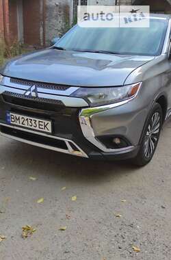 Позашляховик / Кросовер Mitsubishi Outlander 2020 в Охтирці