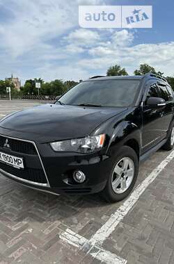 Позашляховик / Кросовер Mitsubishi Outlander 2011 в Харкові