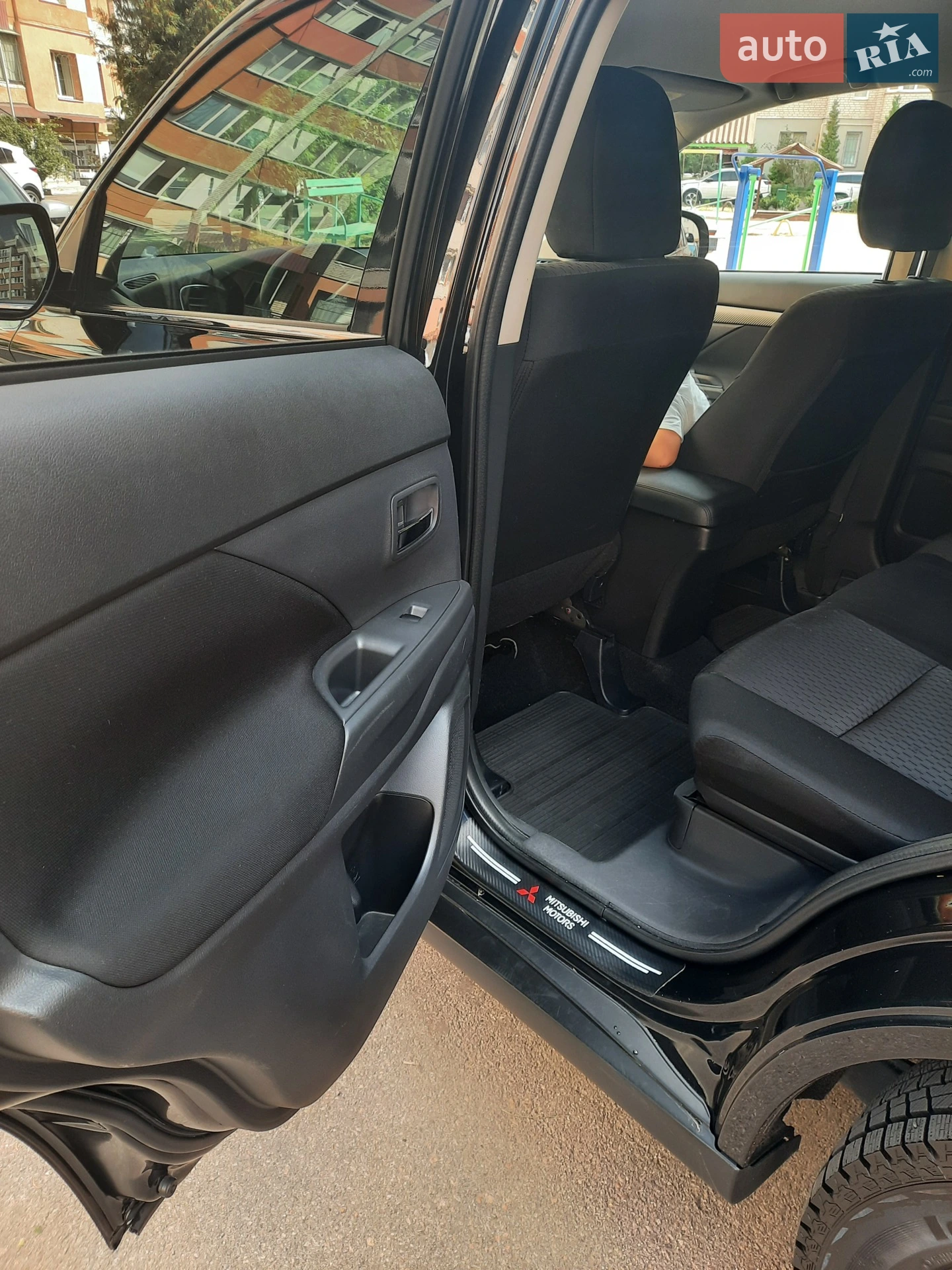 2012 Mitsubishi Outlander - мініатюра 11