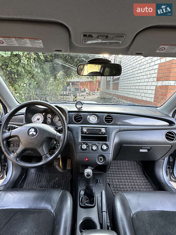 Внедорожник / Кроссовер Mitsubishi Outlander 2005 в Полтаве