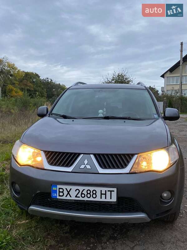Позашляховик / Кросовер Mitsubishi Outlander 2008 в Хмельницькому