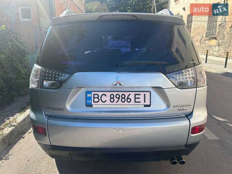 Позашляховик / Кросовер Mitsubishi Outlander 2007 в Львові фото 17 Позашляховик / Кросовер Mitsubishi Outlander 2007 в Львові