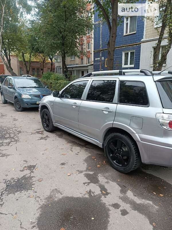 Внедорожник / Кроссовер Mitsubishi Outlander 2008 в Львове фото 4 Внедорожник / Кроссовер Mitsubishi Outlander 2008 в Львове