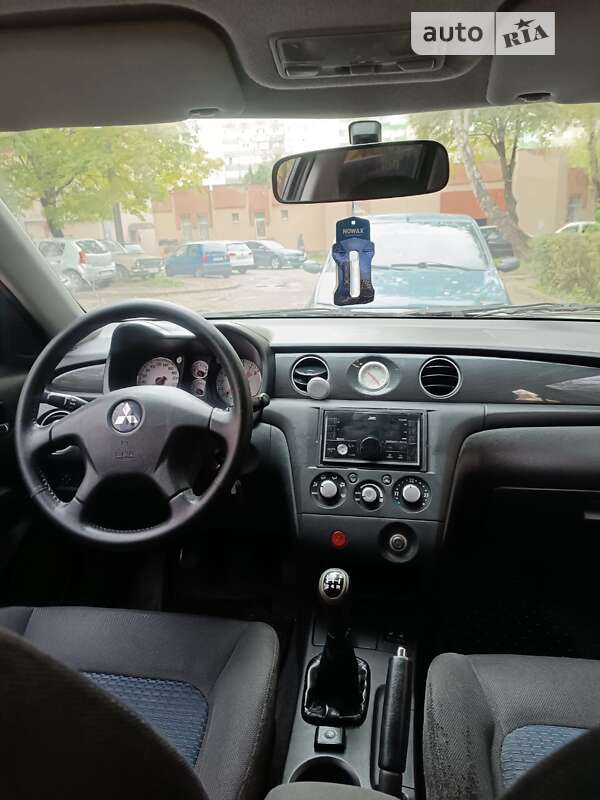 Внедорожник / Кроссовер Mitsubishi Outlander 2008 в Львове фото 8 Внедорожник / Кроссовер Mitsubishi Outlander 2008 в Львове