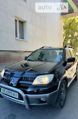 Позашляховик / Кросовер Mitsubishi Outlander 2005 в Києві