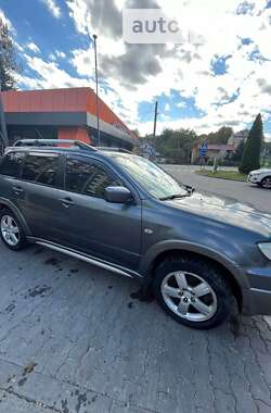 Позашляховик / Кросовер Mitsubishi Outlander 2005 в Львові