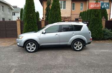 Внедорожник / Кроссовер Mitsubishi Outlander 2008 в 