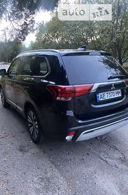 Позашляховик / Кросовер Mitsubishi Outlander 2019 в Нікополі