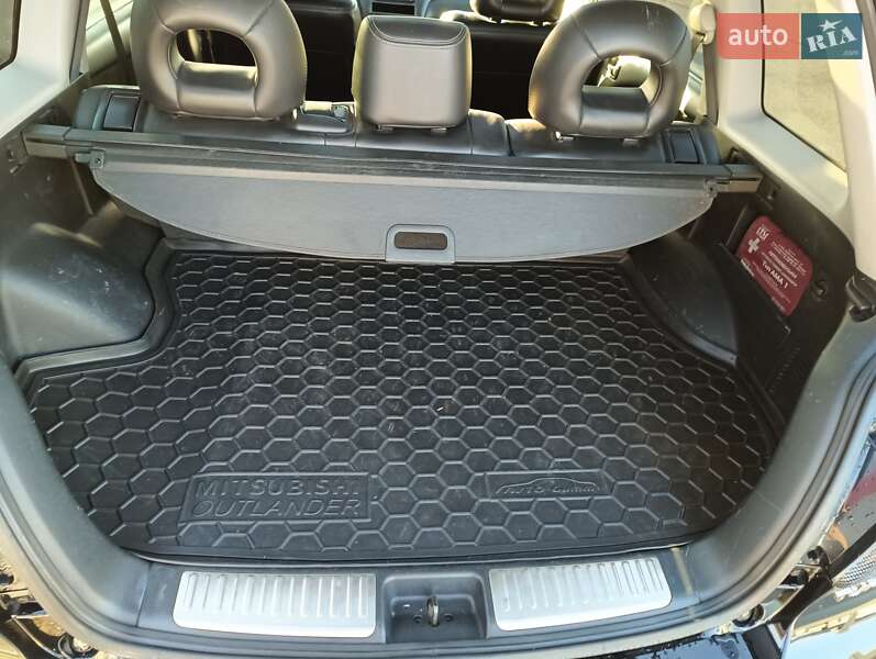 Позашляховик / Кросовер Mitsubishi Outlander 2006 в Ізмаїлі фото 16 Позашляховик / Кросовер Mitsubishi Outlander 2006 в Ізмаїлі