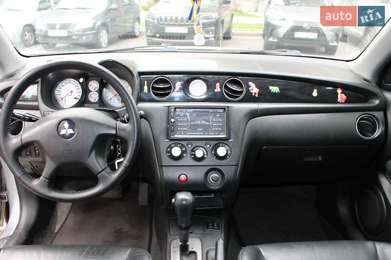 Внедорожник / Кроссовер Mitsubishi Outlander 2003 в Киеве