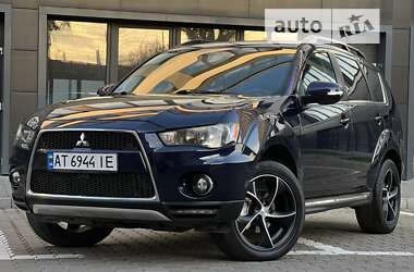 Позашляховик / Кросовер Mitsubishi Outlander 2010 в Івано-Франківську