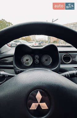 Внедорожник / Кроссовер Mitsubishi Outlander 2008 в 