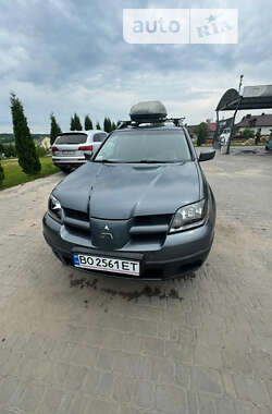 Внедорожник / Кроссовер Mitsubishi Outlander 2004 в Бучаче