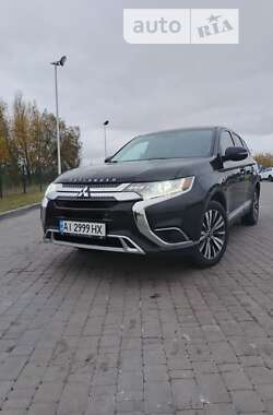 Позашляховик / Кросовер Mitsubishi Outlander 2019 в Пирятині