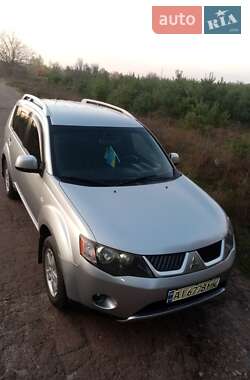 Внедорожник / Кроссовер Mitsubishi Outlander 2008 в Остер