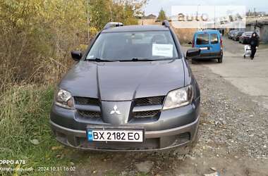 Внедорожник / Кроссовер Mitsubishi Outlander 2004 в Хмельницком