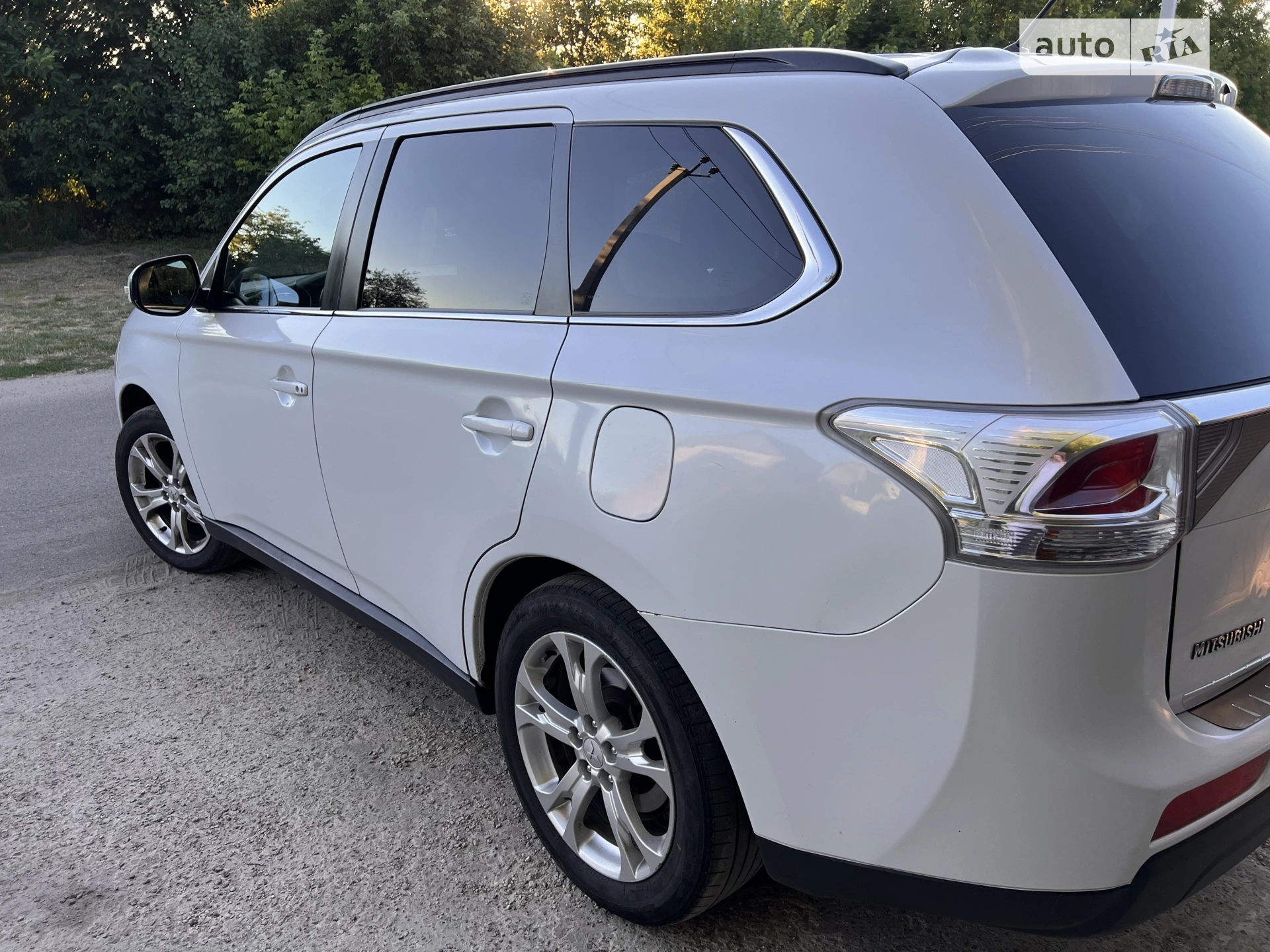 2012 Mitsubishi Outlander - мініатюра 9
