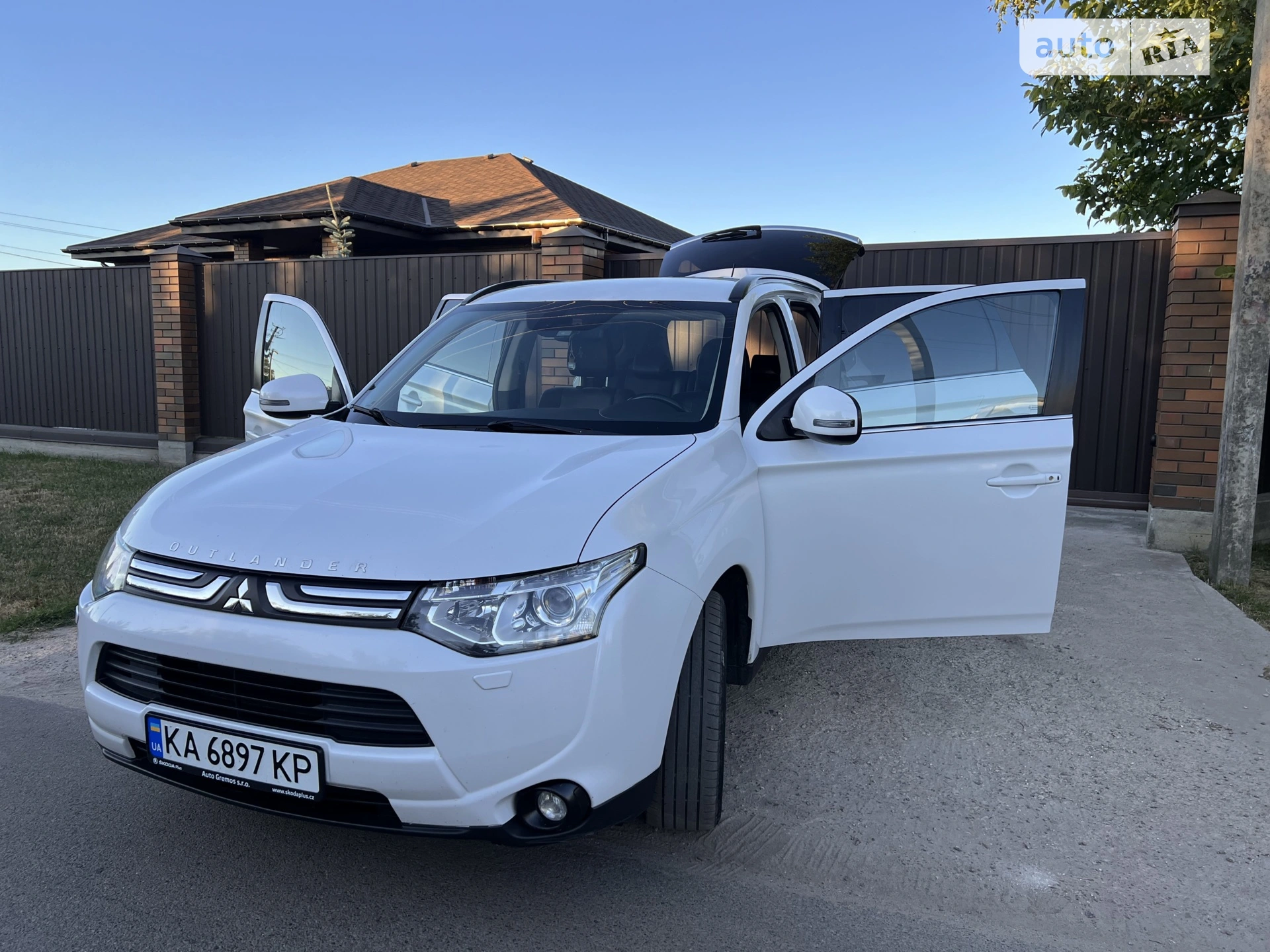2012 Mitsubishi Outlander - мініатюра 2