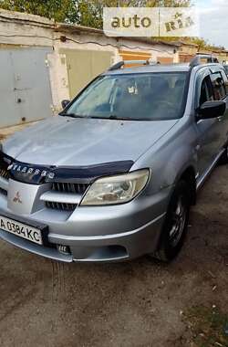 Позашляховик / Кросовер Mitsubishi Outlander 2005 в Ватутіному