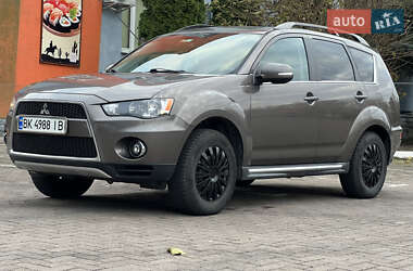 Позашляховик / Кросовер Mitsubishi Outlander 2010 в Рівному