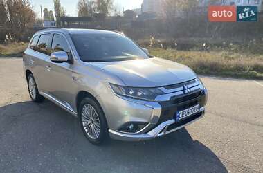 Внедорожник / Кроссовер Mitsubishi Outlander 2021 в Киеве