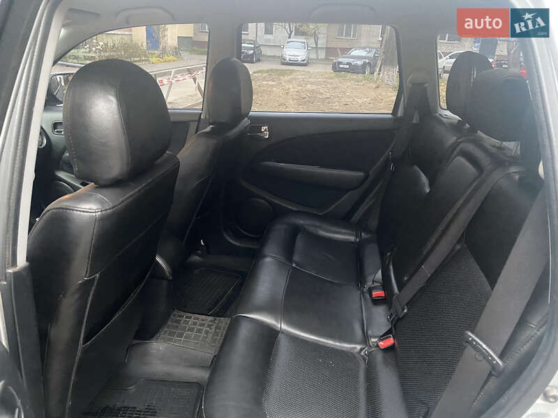 Внедорожник / Кроссовер Mitsubishi Outlander 2007 в Луцке