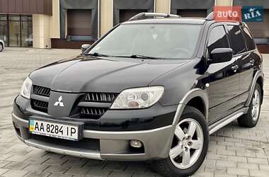 Внедорожник / Кроссовер Mitsubishi Outlander 2005 в Черкассах