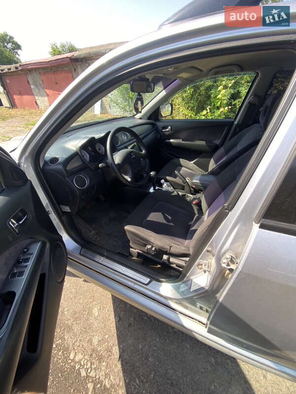 Позашляховик / Кросовер Mitsubishi Outlander 2005 в Павлограді фото 3 Позашляховик / Кросовер Mitsubishi Outlander 2005 в Павлограді