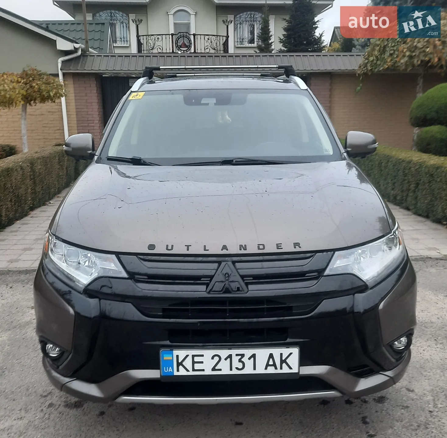 2018 Mitsubishi Outlander - фото 1