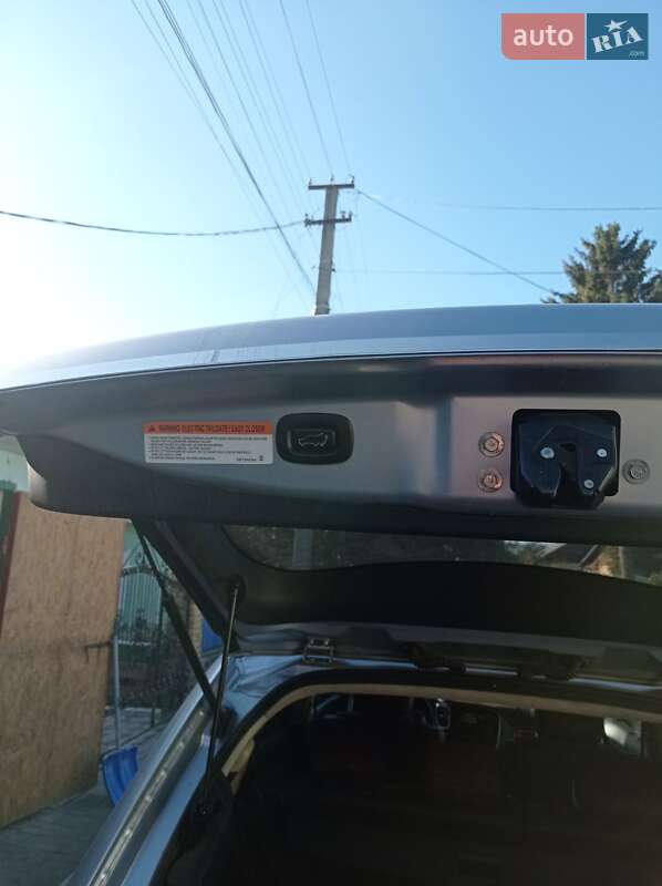 Внедорожник / Кроссовер Mitsubishi Outlander 2015 в Каменке