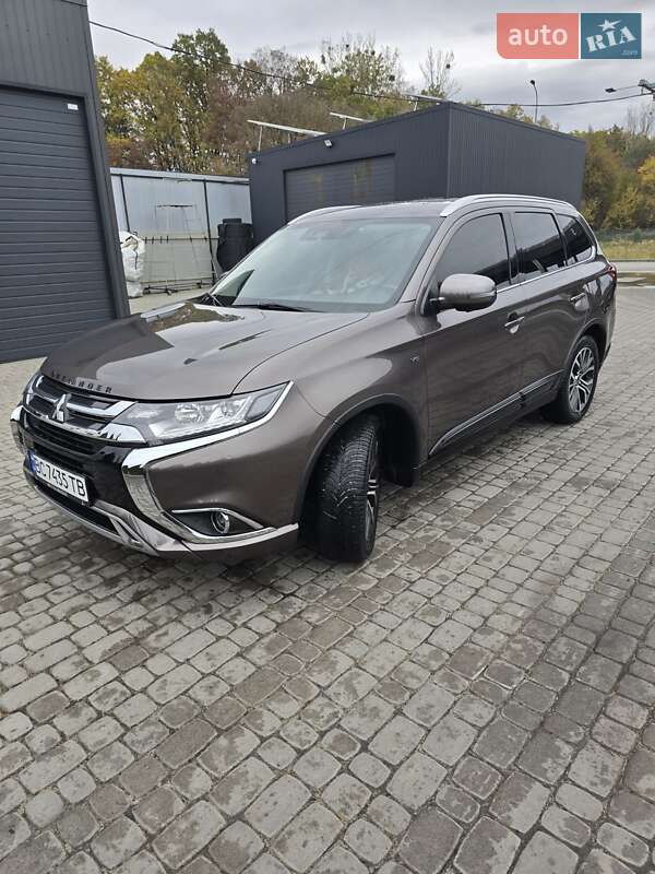 Mitsubishi Outlander 2018