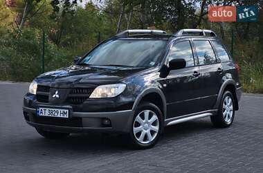 Внедорожник / Кроссовер Mitsubishi Outlander 2005 в Днепре