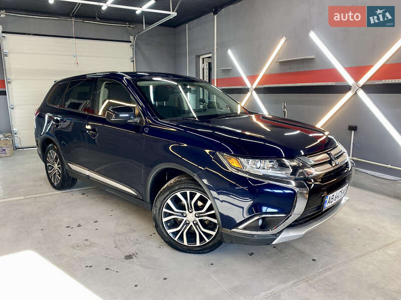 Внедорожник / Кроссовер Mitsubishi Outlander 2017 в Виннице